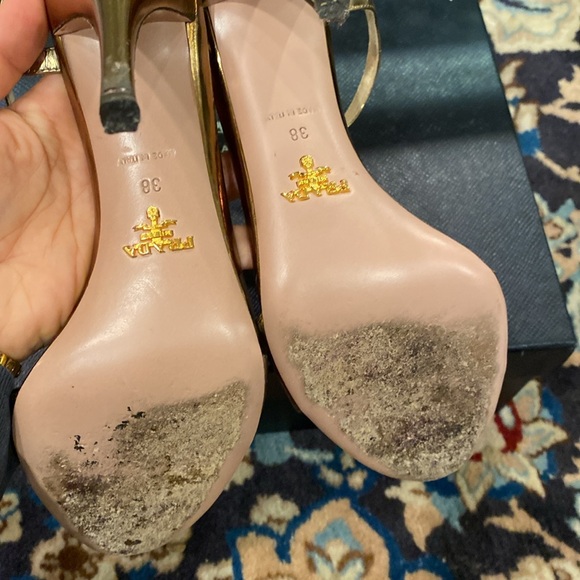 Prada heels - Picture 7 of 9